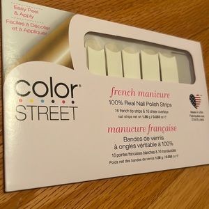 Color Street - Meet Me In Paris (FRENCH MANICURE)